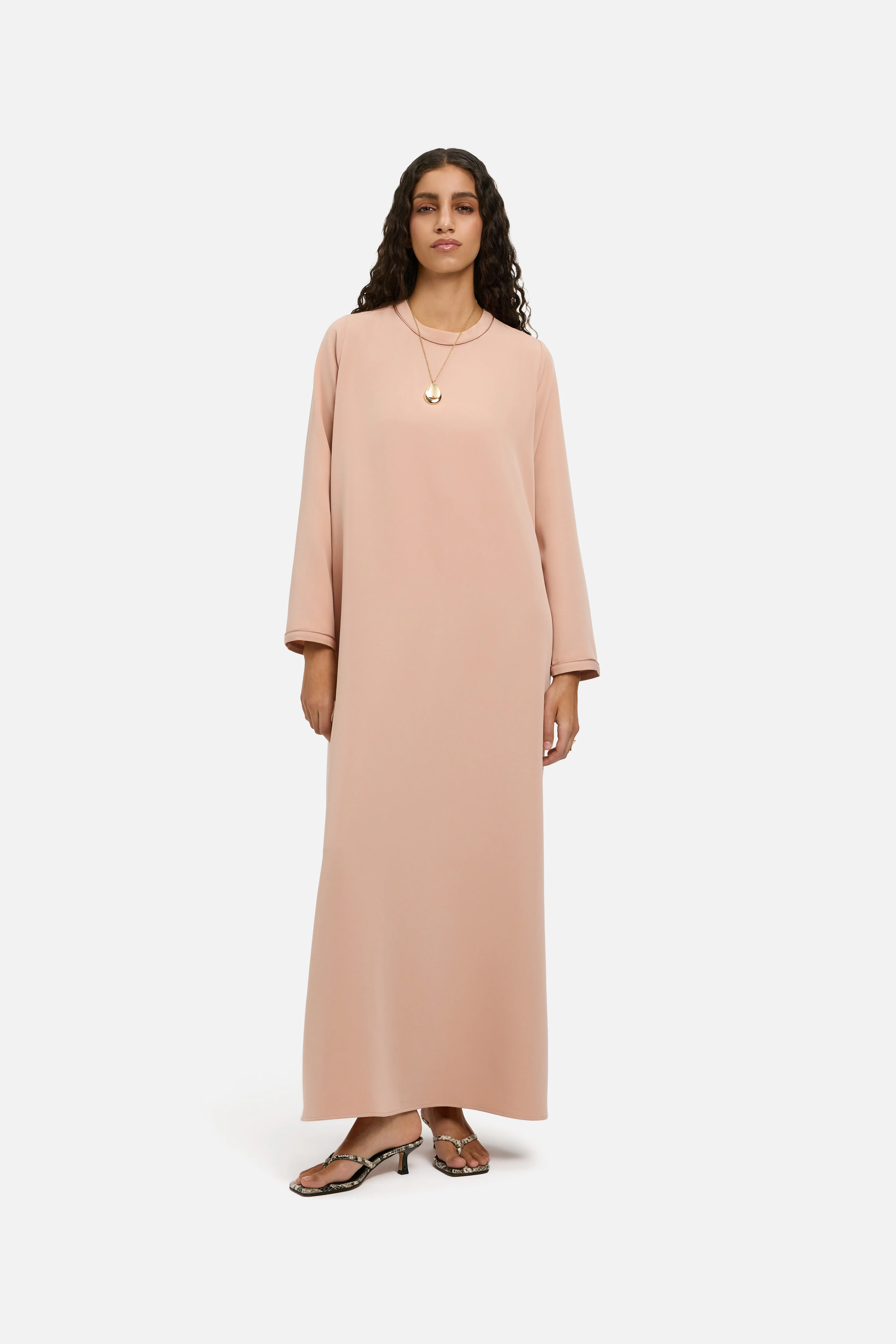 Essential Dress Light Short | Deep Rose