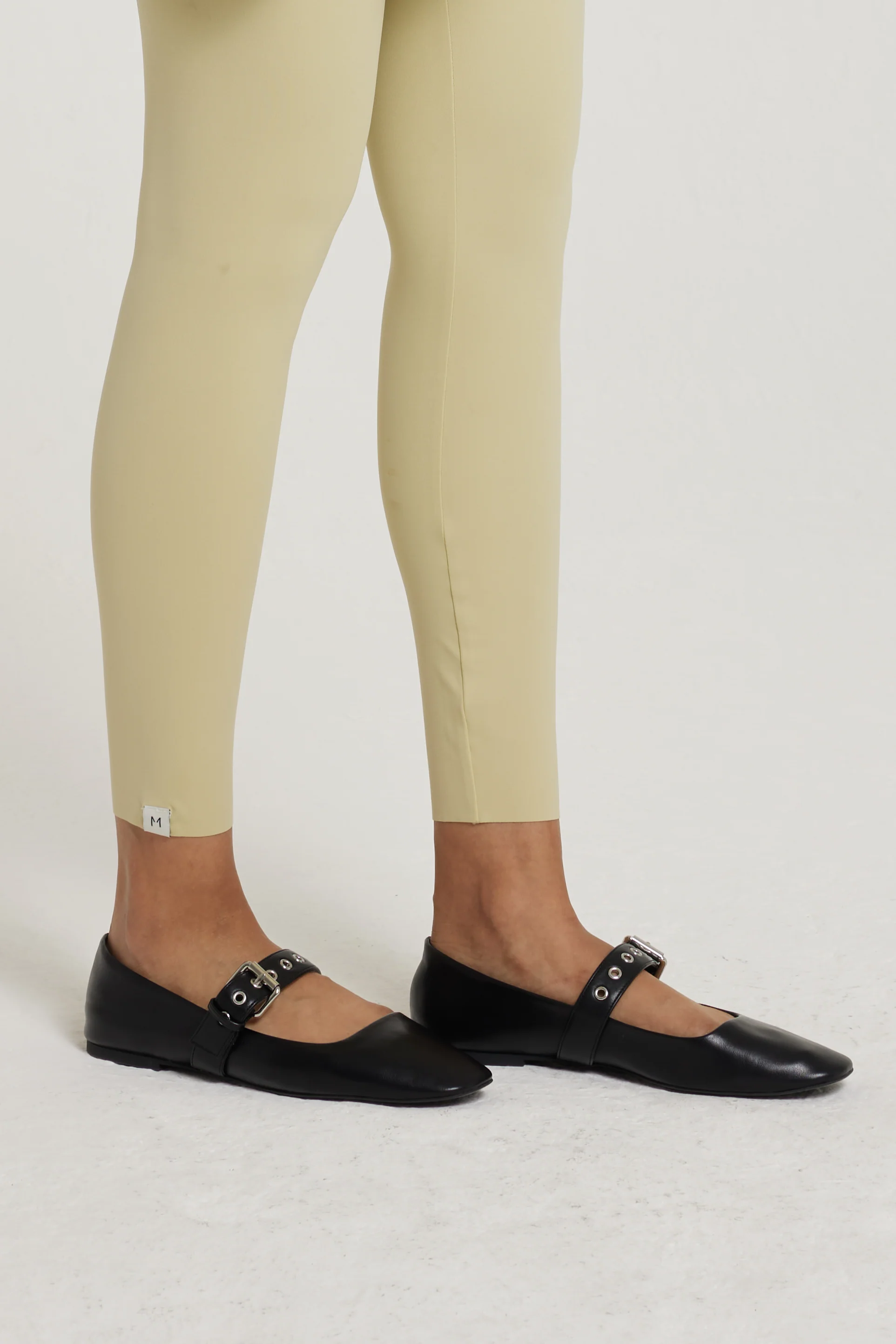 Essential Legging | Warm Butter - Image 2