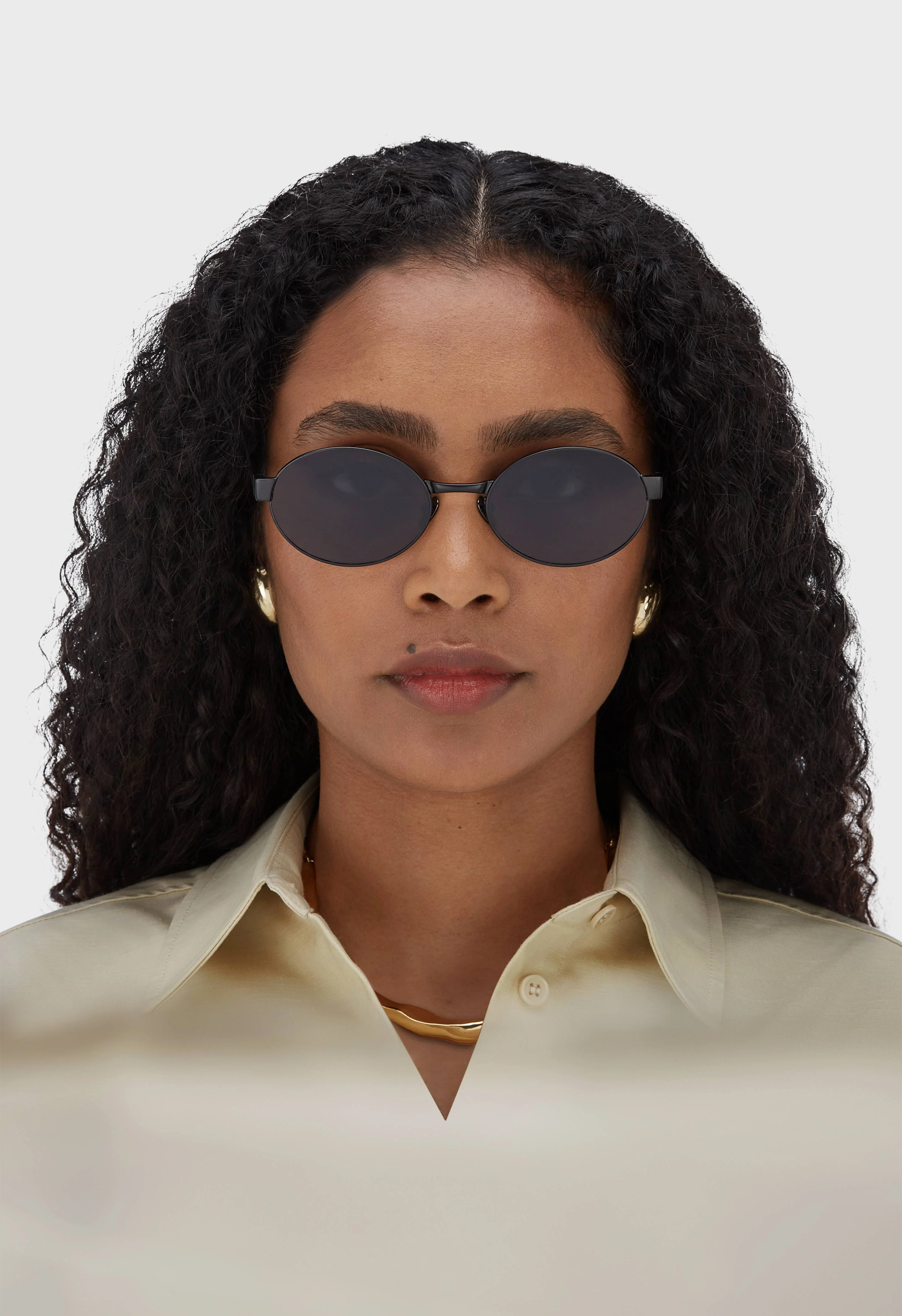 Oval Framed Sunglasses | Black - Image 5
