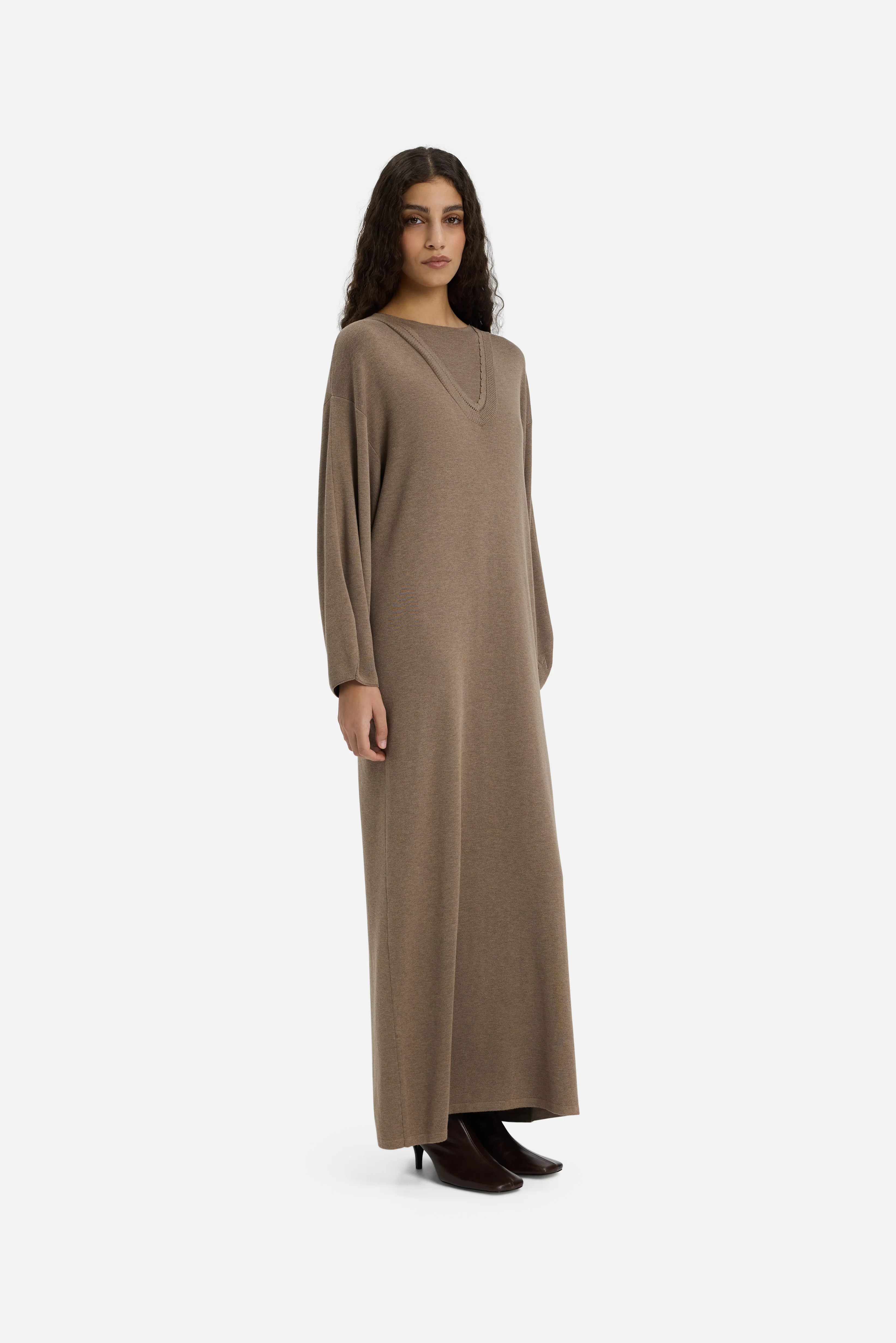 Relaxed Knitted Dress | Oud - Image 2