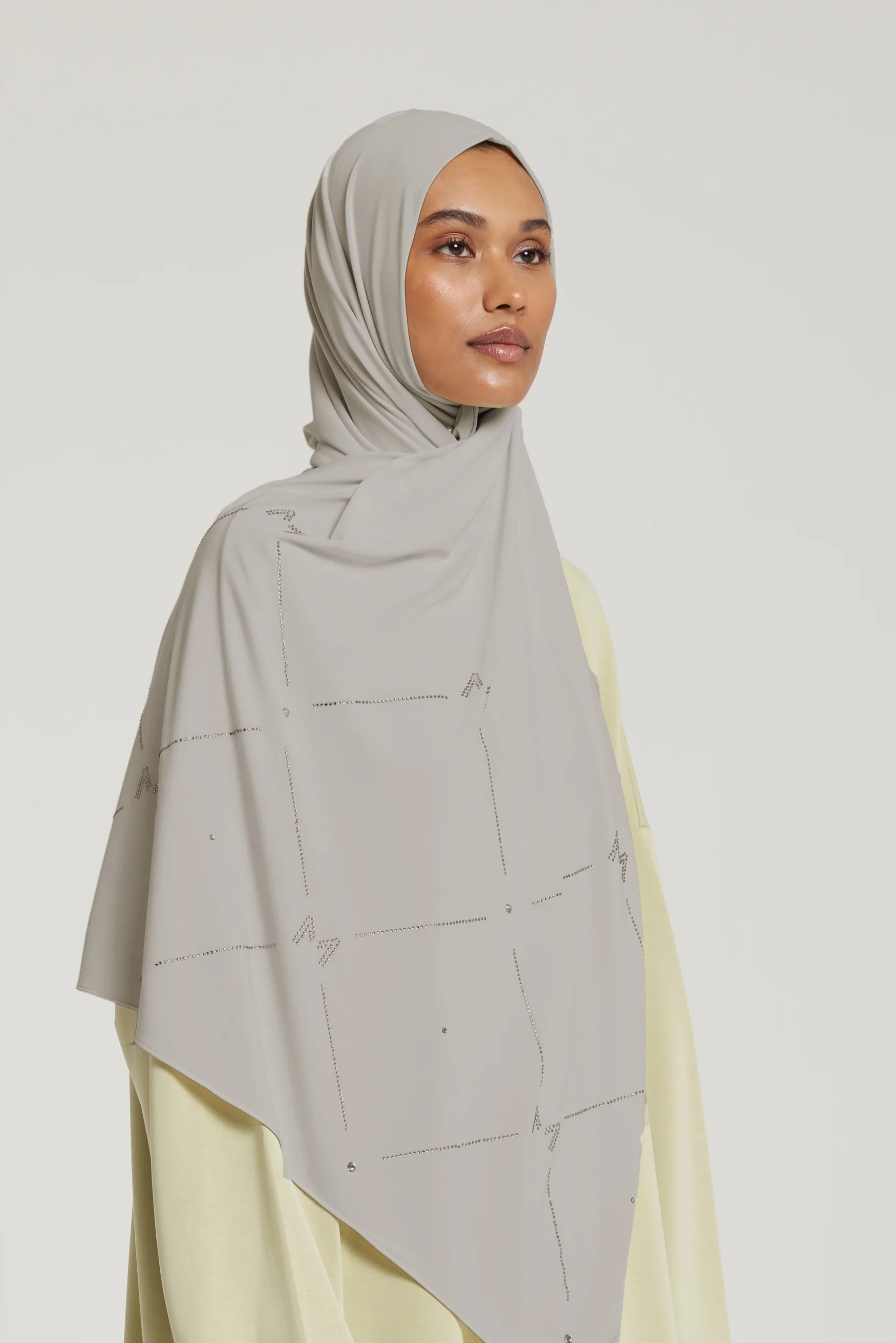 The Pearl Monogram - Premium Jersey | Silver Grey - Image 2